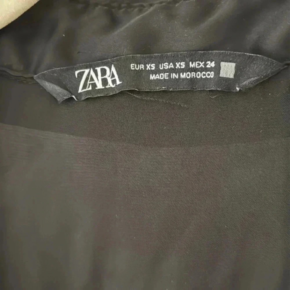 Zara Satin Button Down Blouse Size XS - Picture 3 of 6